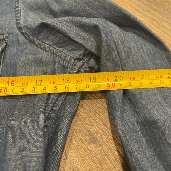 Banana Republic Blue Button-Down Denim Top, Size Small - Picture 13 of 13